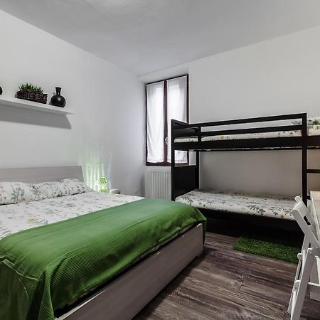 Stayeasy Fara12 - Central Station & Downtown Walking Distance Milão Exterior foto